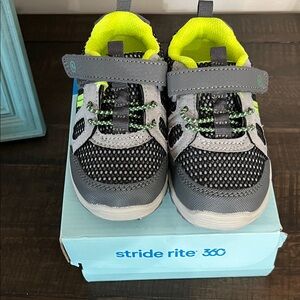 Stride Rite Kids' Black and Neon Green Sneakers